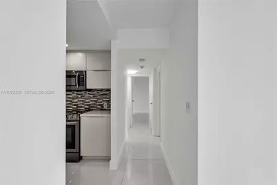 100 Bayview Dr #508, Sunny Isles Beach, FL 33160 - Photo 10