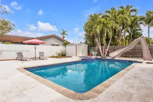 13821 SW 14th St, Miami, FL 33184 - Photo 30