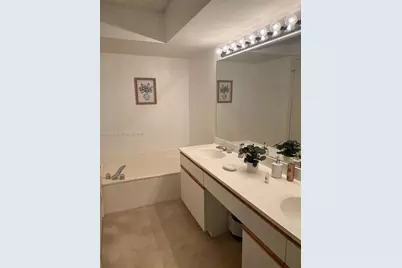 3400 NE 192nd St #410, Aventura, FL 33180 - Photo 10