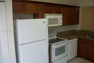 1596 SW 2nd St, Homestead, FL 33030 - Photo 12