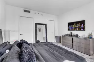 55 SW 9th St, Miami, FL 33130 - Photo 32