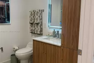 2001 Van Buren St, Hollywood, FL 33020 - Photo 14