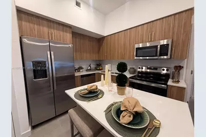 2001 Van Buren St #545, Hollywood, FL 33020 - Photo 12