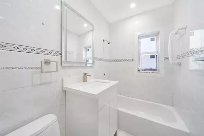 11020 NE 10th Ave, Biscayne Park, FL 33161 - Photo 10