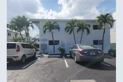 715 NE 2nd Ave #202, Fort Lauderdale, FL 33304 - Photo 1