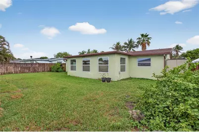 6533 NW 1st St, Margate, FL 33063 - Photo 2