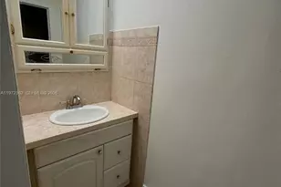 842 SW 89th Ave, Miami, FL 33174 - Photo 10