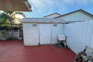 842 SW 89th Ave, Miami, FL 33174 - Photo 14