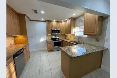 842 SW 89th Ave #A, Miami, FL 33174 - Photo 4