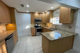 842 SW 89th Ave, Miami, FL 33174 - Photo 4