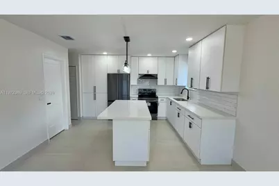 800 Jann Ave, Opa-Locka, FL 33054 - Photo 14