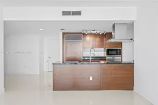 495 Brickell Ave, Miami, FL 33131 - Photo 20