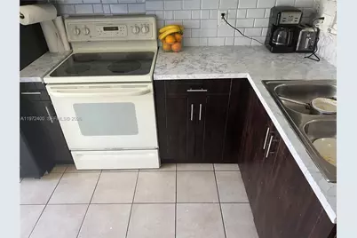 95 SW 15 Rd, Homestead, FL 33030 - Photo 10