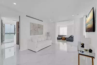 11 Century Ln, Miami Beach, FL 33139 - Photo 26