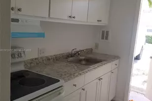 850 E Commercial Blvd, Oakland Park, FL 33334 - Photo 2