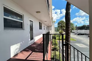 6005 Del Lago Cir, Sunrise, FL 33313 - Photo 18