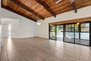 446 Briarwood Cir, Hollywood, FL 33024 - Photo 32