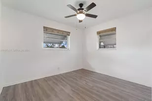 710 N 65th Terrace, Hollywood, FL 33024 - Photo 18