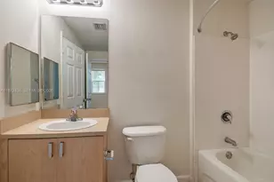 533 NE 3rd Ave, Fort Lauderdale, FL 33301 - Photo 14