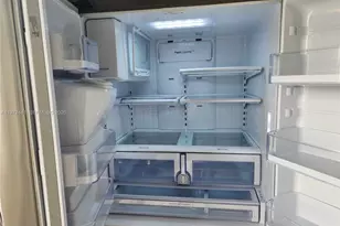 8360 NW 103rd St, Hialeah Gardens, FL 33016 - Photo 12