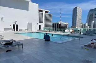 133 NE 2nd Ave, Miami, FL 33132 - Photo 2