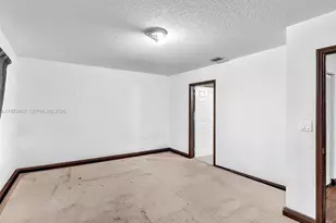 23 SE 3rd Ave, Hallandale Beach, FL 33009 - Photo 18