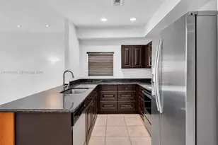 23 SE 3rd Ave, Hallandale Beach, FL 33009 - Photo 10