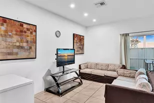 23 SE 3rd Ave, Hallandale Beach, FL 33009 - Photo 4