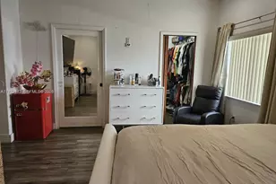 718 SE 12th Ter, Homestead, FL 33033 - Photo 10
