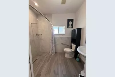 718 SE 12th Ter #., Homestead, FL 33033 - Photo 4