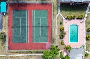 9417 SW 76th St, Miami, FL 33173 - Photo 10