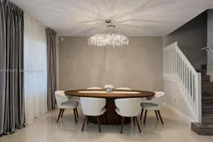 829 NE 191st St, Miami, FL 33179 - Photo 4