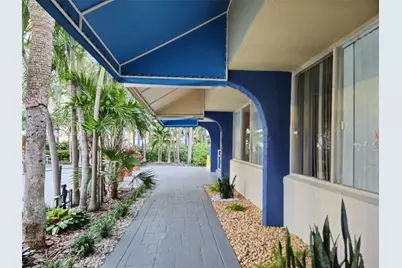 4550 NW 9th St #704E, Miami, FL 33126 - Photo 22