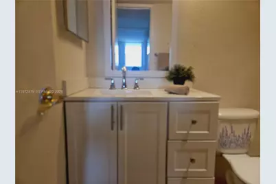 4550 NW 9th St #704E, Miami, FL 33126 - Photo 2