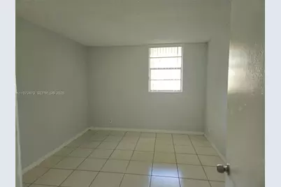 4550 NW 9th St #704E, Miami, FL 33126 - Photo 6