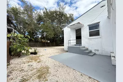 911 NW 57th St #911, Miami, FL 33127 - Photo 22