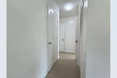 911 NW 57th St #911, Miami, FL 33127 - Photo 14