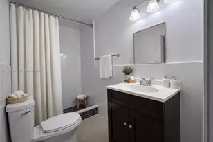 911 NW 57th St, Miami, FL 33127 - Photo 34