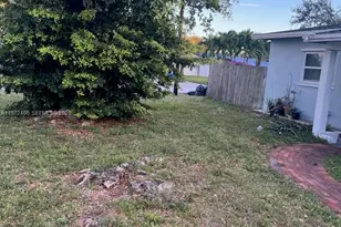 840 NE 32nd Ct, Pompano Beach, FL 33064 - Photo 2