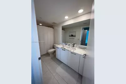 950 Brickell Bay Dr #3105, Miami, FL 33131 - Photo 14