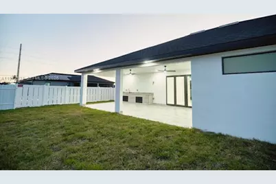 9 NW 12 Pl, Cape Coral, FL 33993 - Photo 18