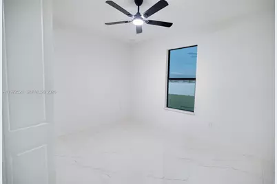 9 NW 12 Pl, Cape Coral, FL 33993 - Photo 14