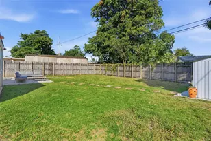 3221 NW 12th Pl, Lauderhill, FL 33311 - Photo 22