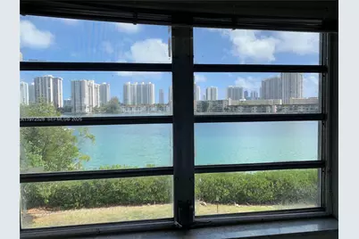 2861 Leonard Dr #F301, Aventura, FL 33160 - Photo 18