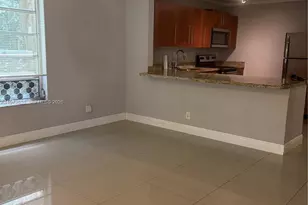 400 Commodore, Plantation, FL 33325 - Photo 4