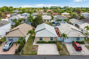 10523 SW 161st Pl, Miami, FL 33196 - Photo 32