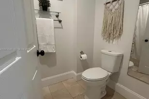 7851 NW 34th Pl, Davie, FL 33024 - Photo 22