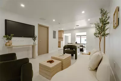 1221 Biarritz Dr, Miami Beach, FL 33141 - Photo 12