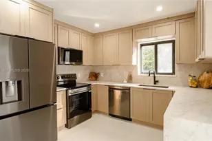 1221 Biarritz Dr, Miami Beach, FL 33141 - Photo 2