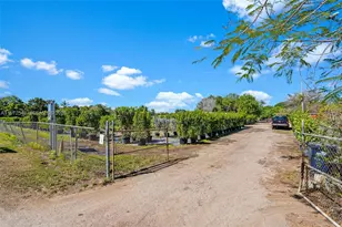 19401 SW 264th St, Homestead, FL 33031 - Photo 18